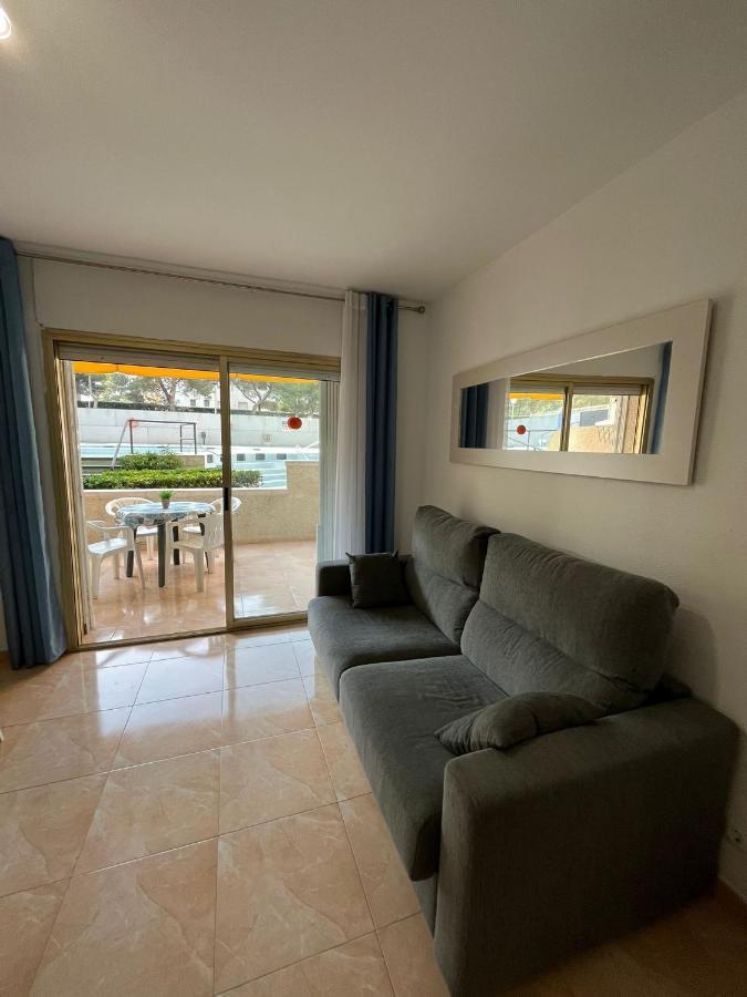 Apartamento En Салоу Екстериор снимка