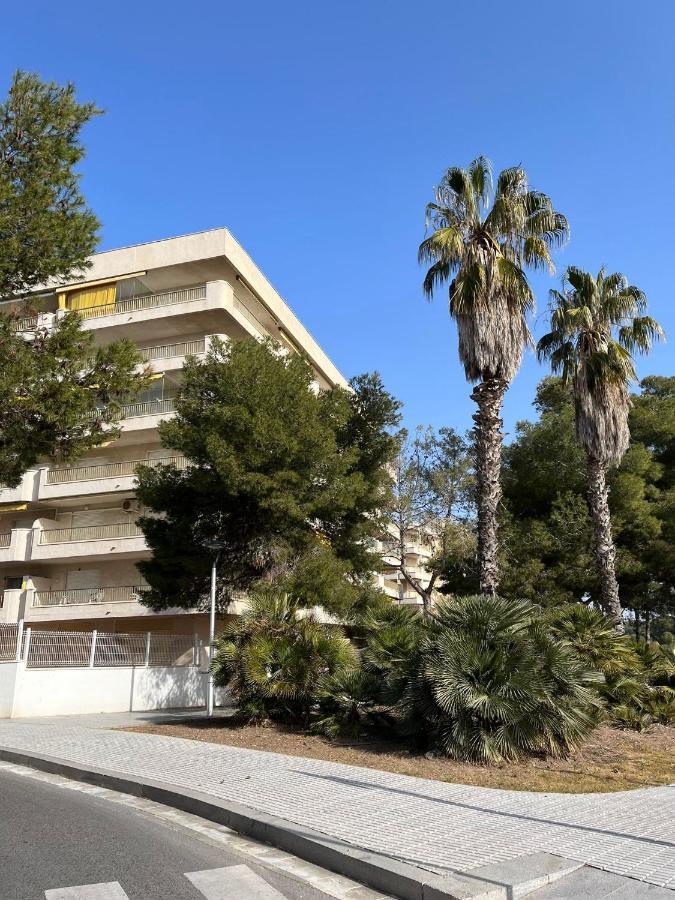 Apartamento En Салоу Екстериор снимка