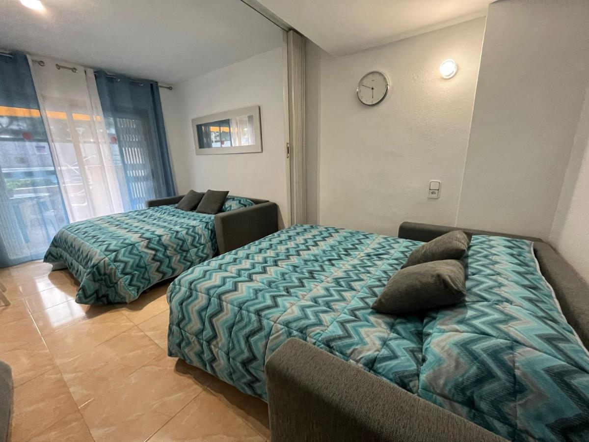 Apartamento En Салоу Екстериор снимка
