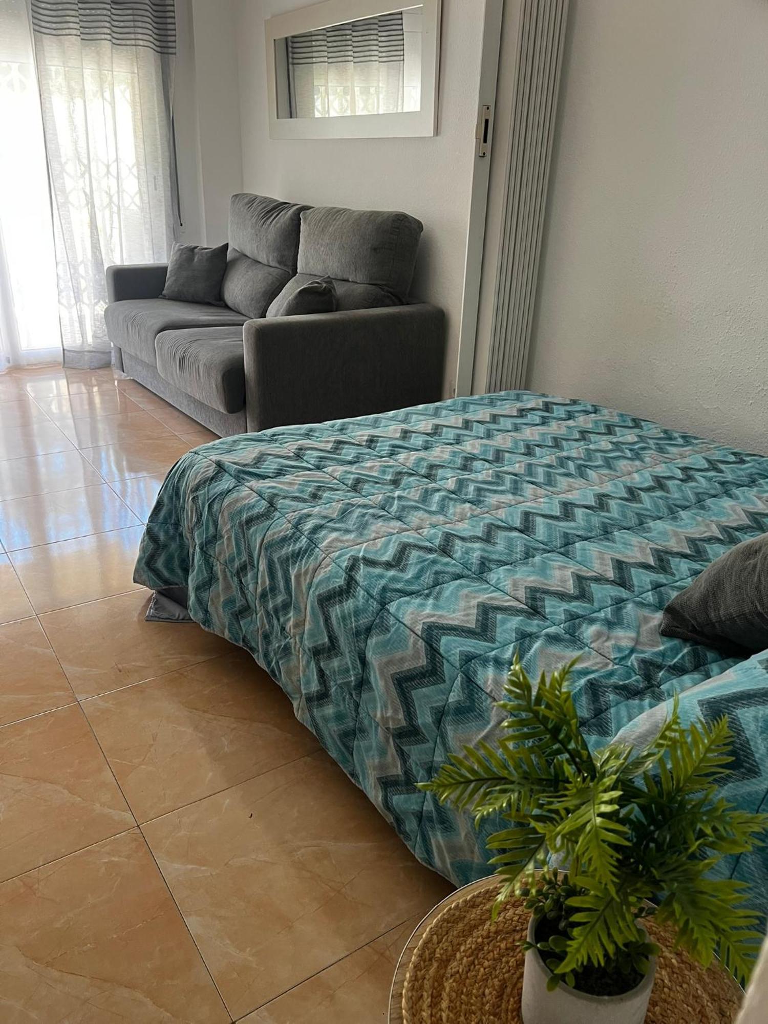 Apartamento En Салоу Екстериор снимка